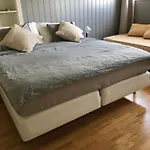 2-roms 5 Min Fra Sentrum Apartmán *