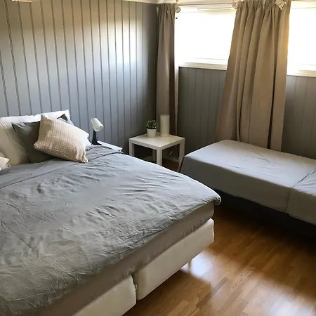 2-roms 5 Min Fra Sentrum Apartment *