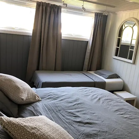 2-roms 5 Min Fra Sentrum Apartment *